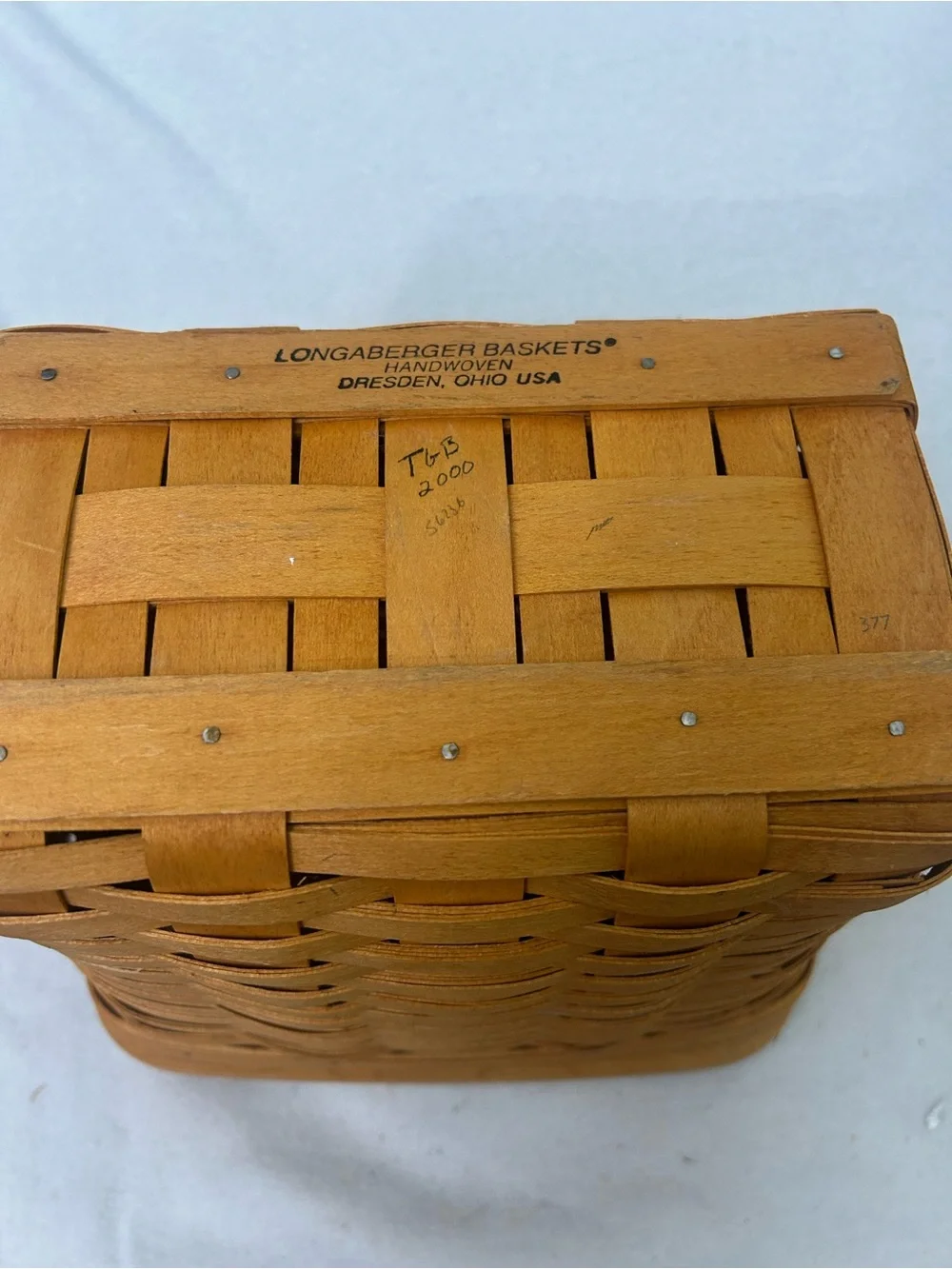 Longaberger 2000 Medium Mail Basket